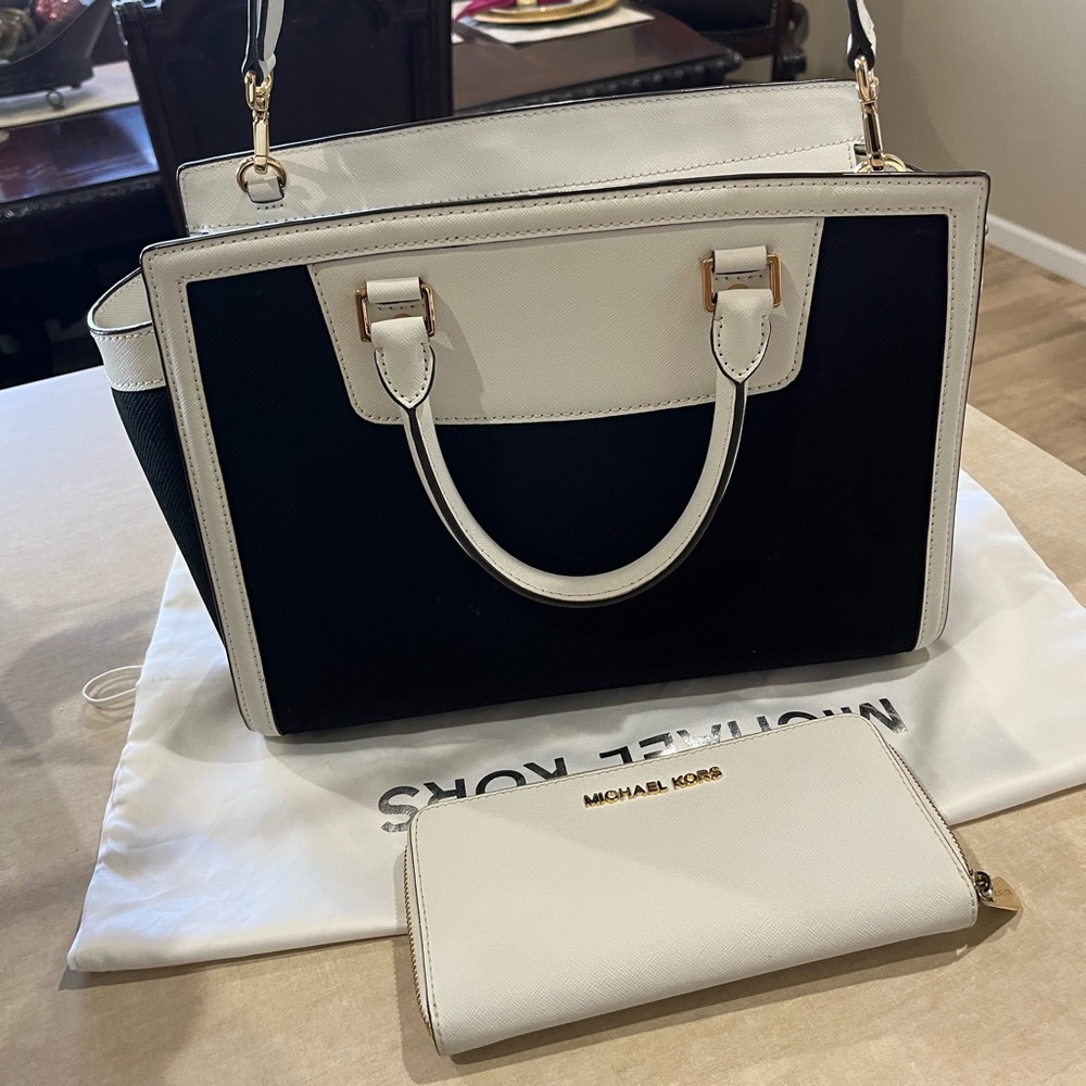 Michael Kors Selma satchel